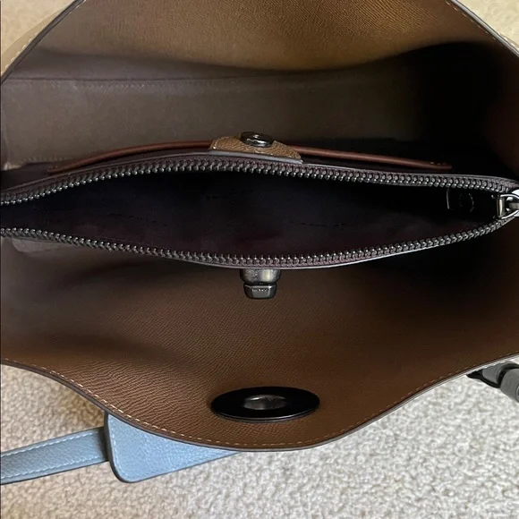 Coach Willow Elegant Tan and Gray Women's Bag - Picture 8 of 15